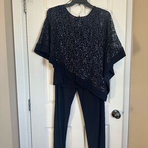 Sequined Poncho Overlay Top and Pants Suit size 14